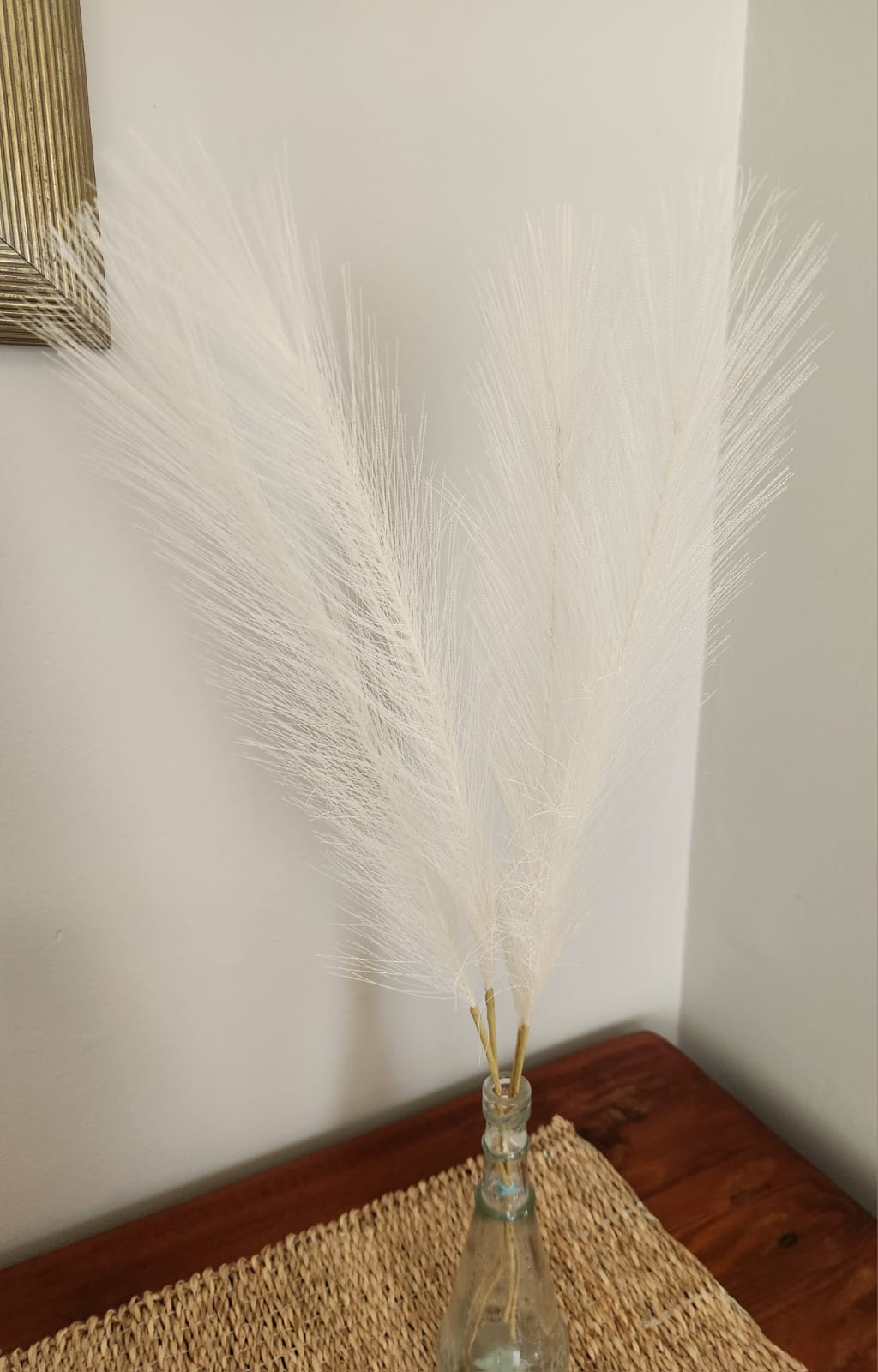 soft and fluffy beige faux pampas grass (artificial) 4 pcs soft and fluffy beige faux pampas grass (artificial) 4 pcs